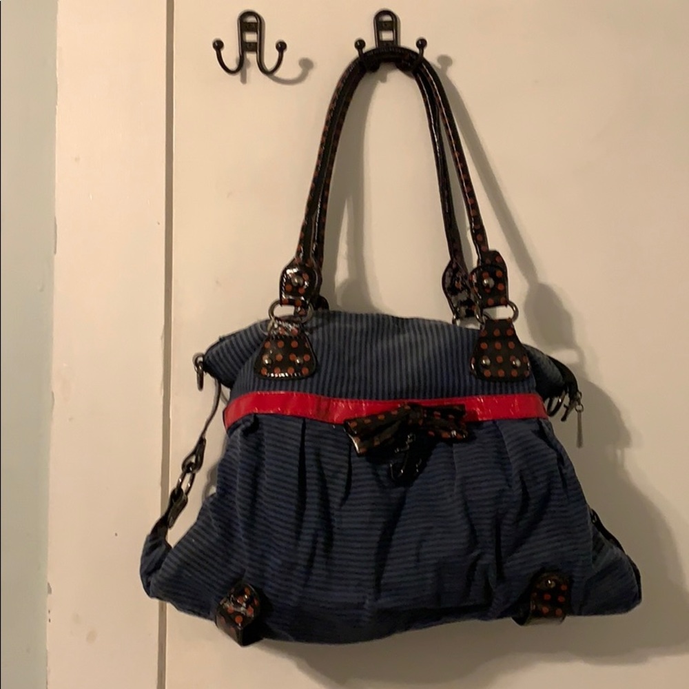 Anchor design purse
